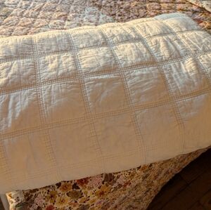 Elegant Cream Quilt-Queen Size 100 Percent Cotton With 2 Standard Shams